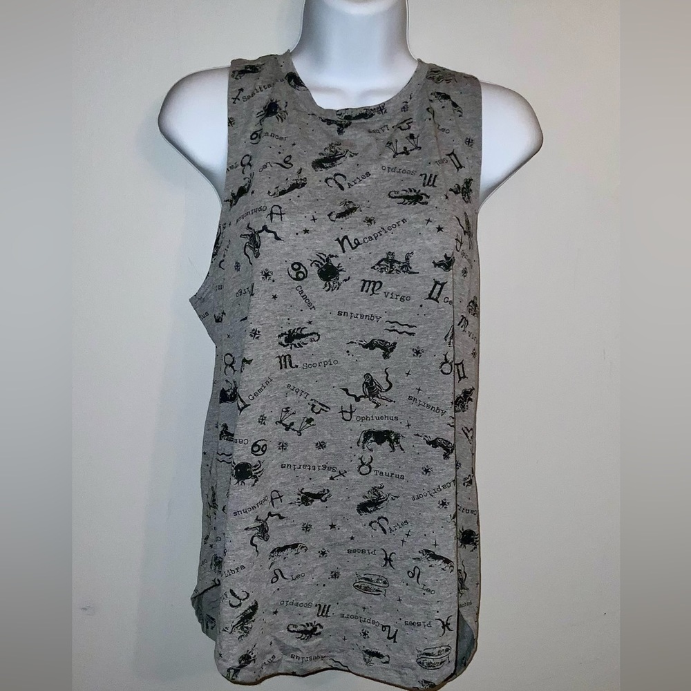 Black & Gray Relaxed Fit Sleeveless Zodiac Astrology Tee Sz L - Picture 6 of 8